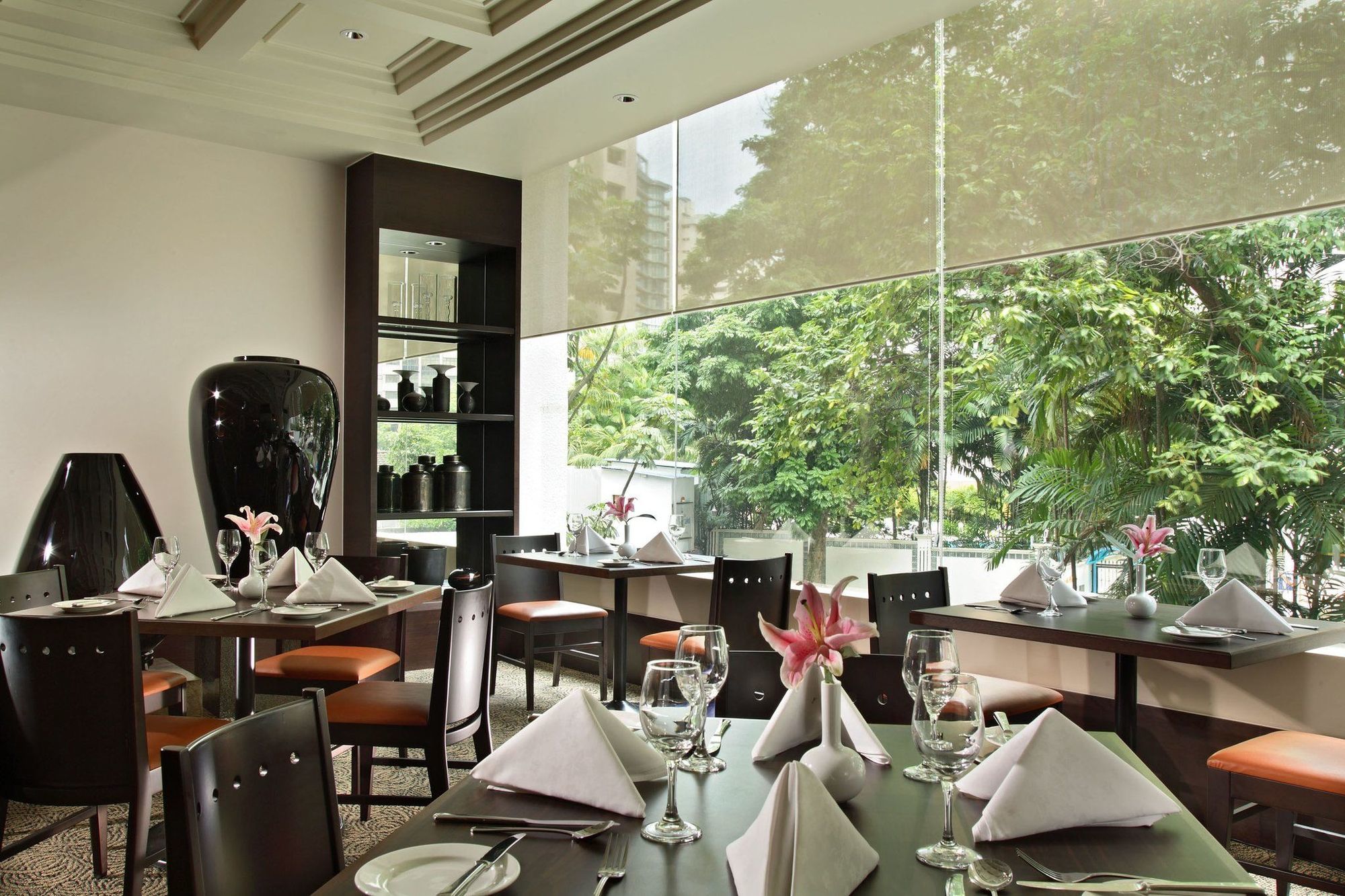 York Hotel Singapour Restaurant photo